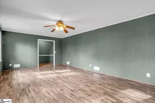 803 E Brookwood Dr, Landrum, SC 29356 - Photo 9