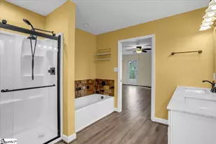 803 E Brookwood Dr, Landrum, SC 29356 - Photo 23