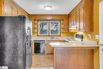 803 E Brookwood Drive, Landrum, SC 29356 - Photo 11