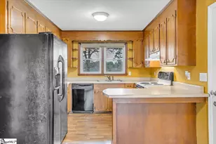 803 E Brookwood Dr, Landrum, SC 29356 - Photo 11