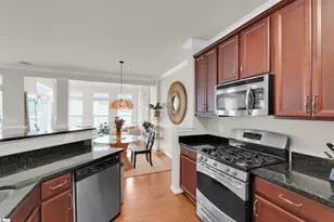 322 Majesty Ct, Greenville, SC 29615 - Photo 9