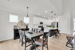 620 Columbus Cir, Simpsonville, SC 29680 - Photo 13