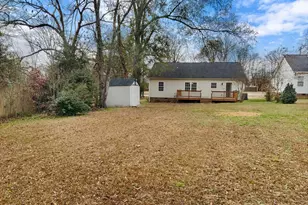 2407 E Lee Rd, Taylors, SC 29687 - Photo 9