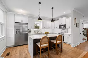 14 Blackwood St, Greenville, SC 29611 - Photo 5