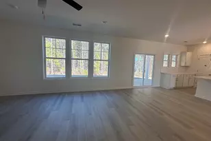 351 E Pyrenees Dr, Wellford, SC 29385 - Photo 23