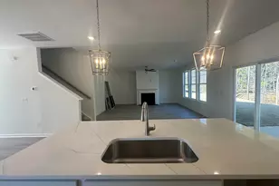 351 E Pyrenees Dr, Wellford, SC 29385 - Photo 19