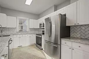 15A Oakhurst Ave, Greenville, SC 29609 - Photo 11