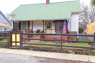 409 Florence St, Clinton, SC 29325 - Photo 3