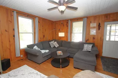 409 Florence Street, Clinton, SC 29325 - Photo 9