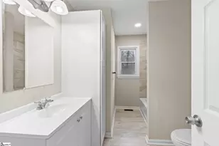 112 Woodmont Cir, Greenville, SC 29605 - Photo 17