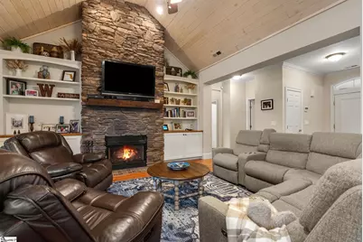 32 Laurelcrest Lane, Travelers Rest, SC 29690 - Photo 13