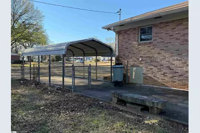 600 N Adair Street, Clinton, SC 29325 - Photo 7