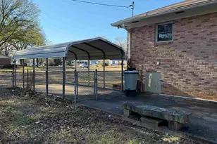 600 N Adair St, Clinton, SC 29325 - Photo 7