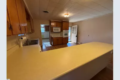 600 N Adair Street, Clinton, SC 29325 - Photo 13