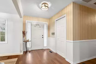 208 Huntington Dr, Anderson, SC 29625 - Photo 5