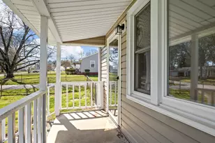 1076 Mayfair St, Spartanburg, SC 29303 - Photo 3