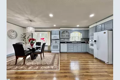 1113 Fox Squirrel Ridge Road, Pickens, SC 29671 - Photo 9