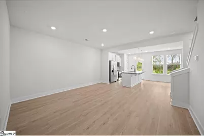 526 W Norvell Court, Spartanburg, SC 29307 - Photo 9