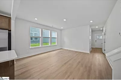 529 W Norvell Court, Spartanburg, SC 29307 - Photo 9