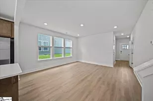 529 W Norvell Ct, Spartanburg, SC 29307 - Photo 9