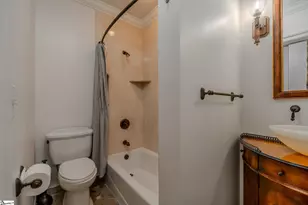 400 N Main St, Greenville, SC 29601 - Photo 11