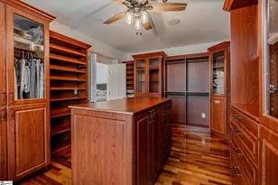 400 N Main St, Greenville, SC 29601 - Photo 19