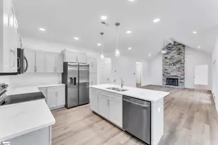 100 Indian Ridge Dr, Laurens, SC 29630 - Photo 3