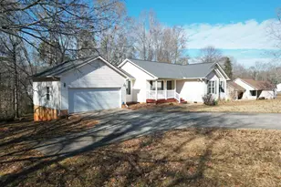 437 Burns Mill Rd, West Union, SC 29696 - Photo 3