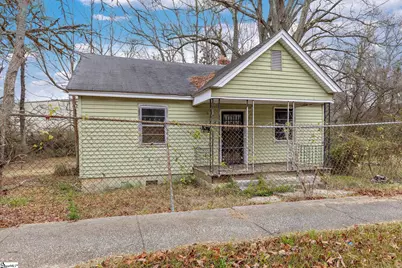 1215 S Bell Street, Clinton, SC 29325 - Photo 1