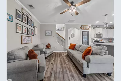 655 Autumn Breeze Walk, Inman, SC 33153 - Photo 7