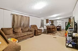 8 Doby Ct, Wellford, SC 29385 - Photo 3