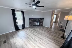 303 Trail Ct, Williamston, SC 29697 - Photo 3