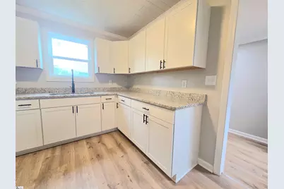 10 Oconee Avenue, Greenville, SC 29617 - Photo 3