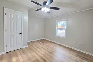 10 Oconee Ave, Greenville, SC 29617 - Photo 13