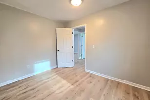 10 Oconee Ave, Greenville, SC 29617 - Photo 19