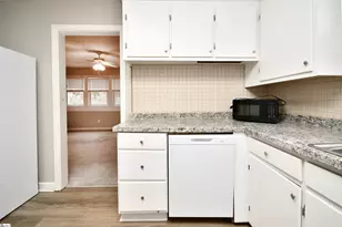 921 Barnwell Rd, Spartanburg, SC 29303 - Photo 7