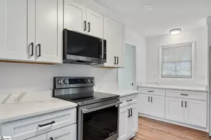 300 Woodlake Rd, Anderson, SC 29621 - Photo 17