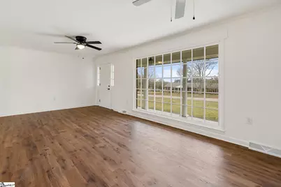 300 Woodlake Road, Anderson, SC 29621 - Photo 9