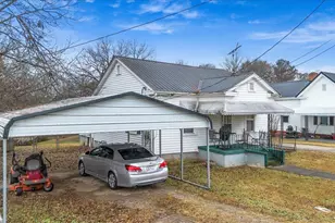 550 Leaman Ave, Whitmire, SC 29178 - Photo 5