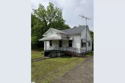550 Leaman Avenue, Whitmire, SC 29178 - Photo 1