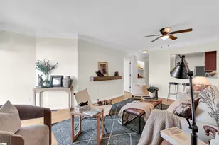 233 N Main St, Greenville, SC 29601 - Photo 5