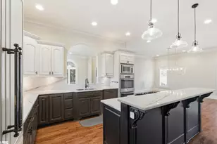 1 Chianti Dr, Greenville, SC 29609 - Photo 9