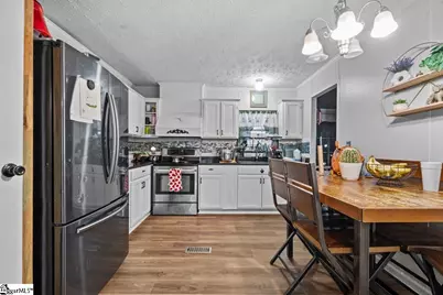 219 Shady Acres Circle, Greenville, SC 29611 - Photo 5