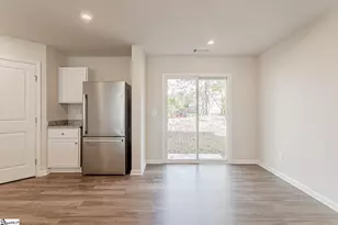 113 Brooks Ct, Laurens, SC 29360 - Photo 7