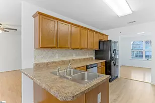 301 Carnahan Dr, Spartanburg, SC 29306 - Photo 9