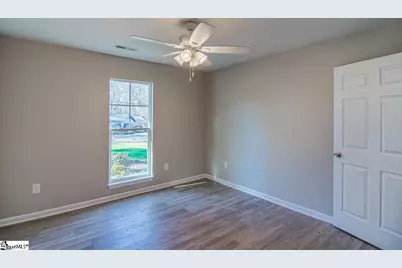 304 Lakeview Drive, Laurens, SC 29360 - Photo 25