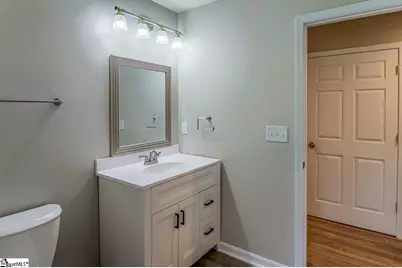 304 Lakeview Drive, Laurens, SC 29360 - Photo 23
