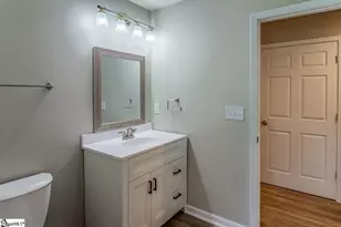 304 Lakeview Dr, Laurens, SC 29360 - Photo 23