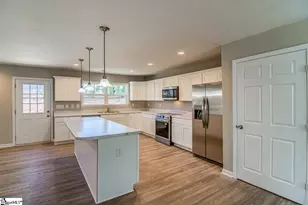 304 Lakeview Dr, Laurens, SC 29360 - Photo 15