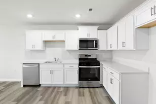 121 Bobbin Rd, Greenville, SC 29611 - Photo 13
